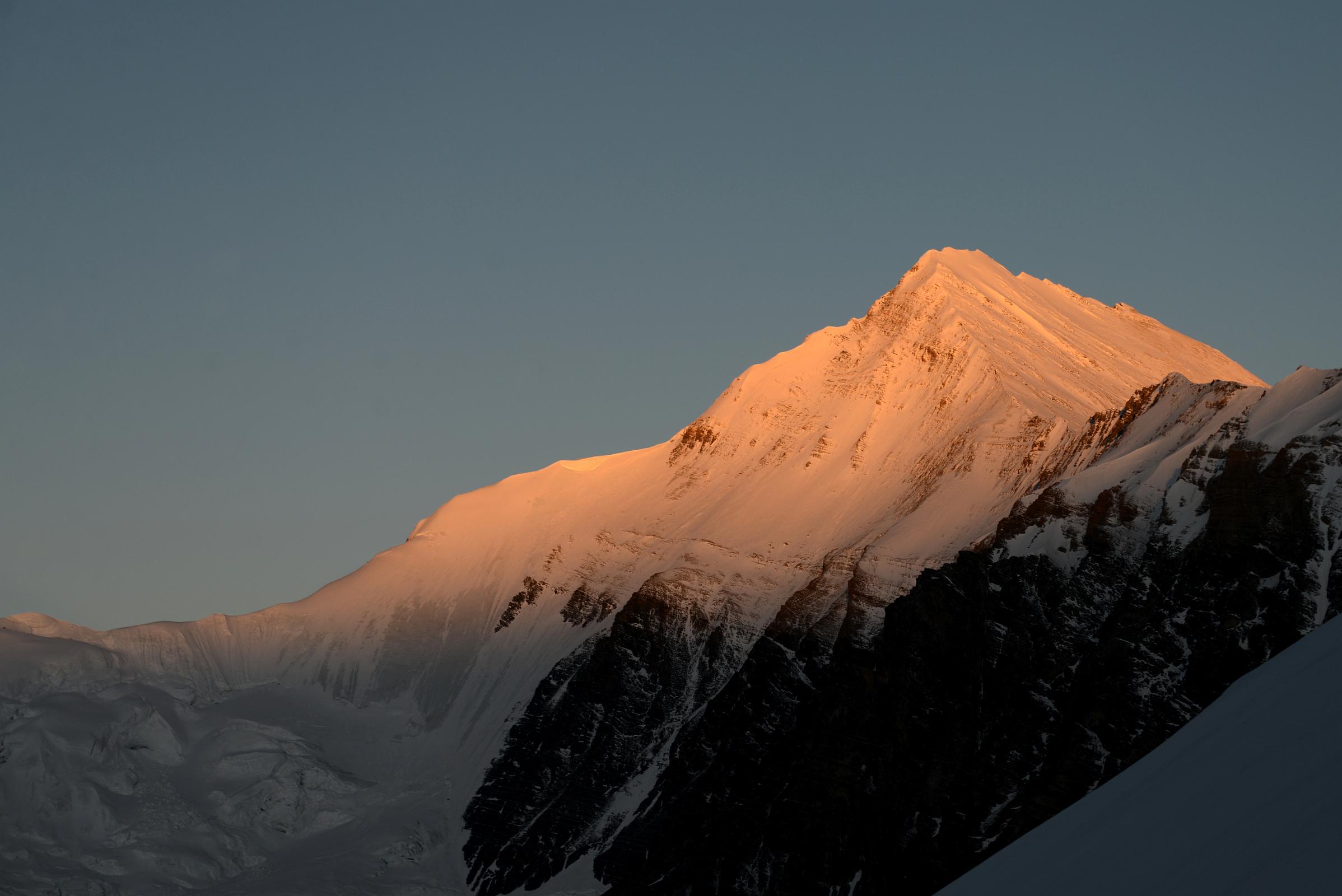 06 Sunrise On Changtse From The Climb From Lhakpa Ri Camp I To The Summit 